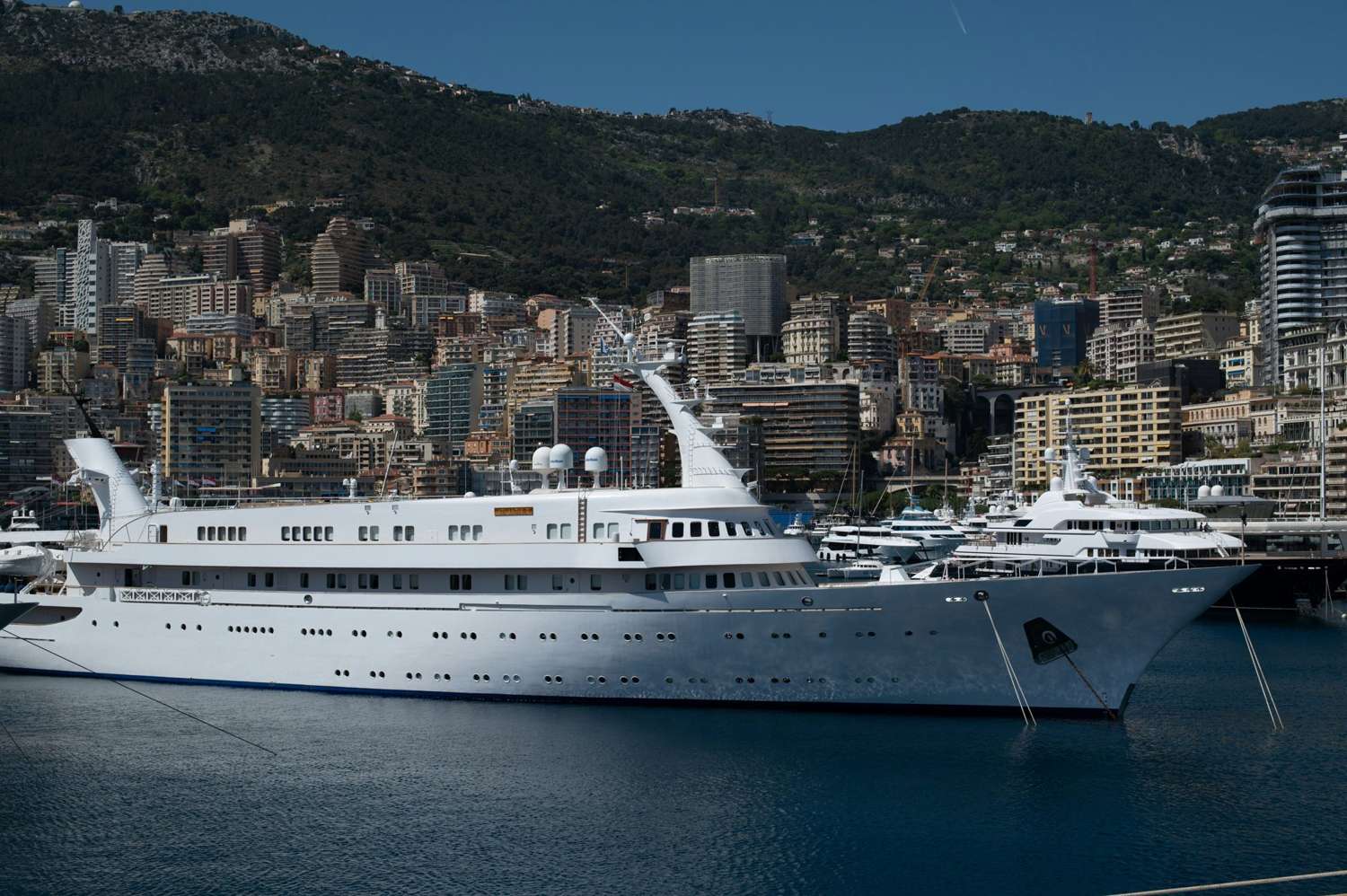 Port Hercule superyachts